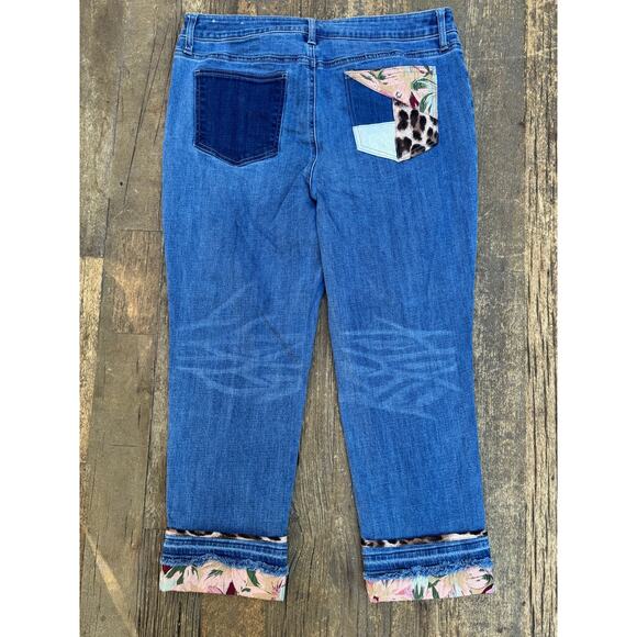 Chico’s So Slimming Girlfriend Slim Leg Ankle Patchwork Cuffed Jeans Size 12P - Picture 2 of 8